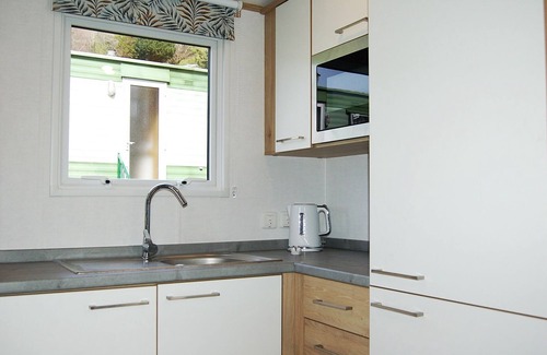 Bryn-crug Cottage | Premier Caravan A27 at The Woodland Park