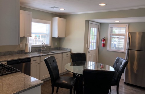Seaside Heights House | PREMIER HOST - 3 BR Candy Apple Cottage, Pool Access, Walk to Beach