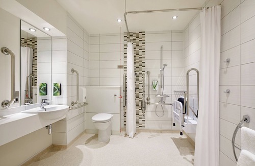 Lydiard Tregoze Hotel | Premier Inn Swindon West - M4 J16