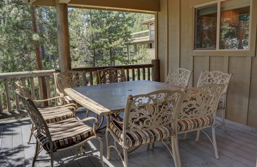 Deer Park House | Premier Luxury Home: 7 BR/8 BA/Hot Tub/Game Room/Free Nights/Level 2 EV Charging