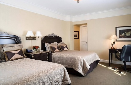Central Park West Hotel | Premier NYC Luxury Hotel! 4 Modern Units Minutes to Riverside Park