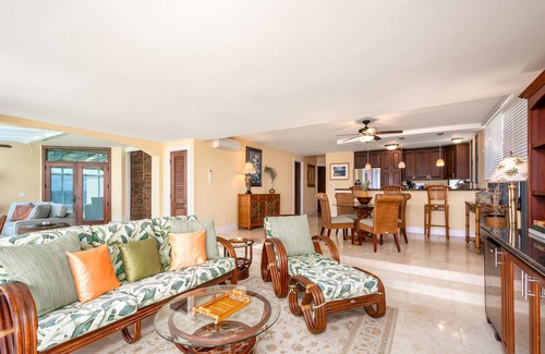 Princeville Condo | Premier Ocean Bluff Condo with Spectacular Surf and Sunset Views