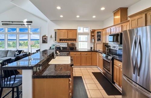 Long Beach House | Premier Ocean Front Boardwalk Townhouse In Downtown Long Beach. Best Location!