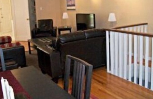 Pacific Heights Apartment | Premier Pacific Heights Neighborhood - 2 level garden apartment