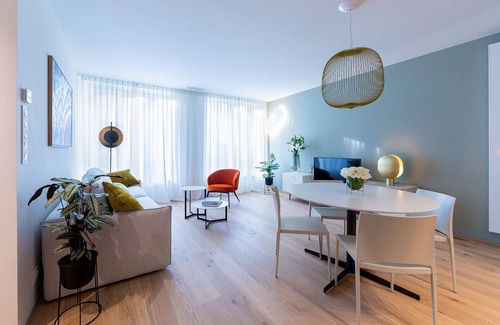 Gare Apartment | Premier Two-Bedroom Apartment