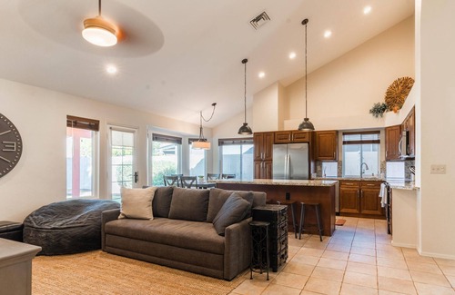 Val Vista Lakes House | Premier Val Vista Lakes Community Amenities 3 bed + Loft house in lovely Gilbert