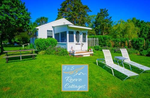 Aquebogue House | Premier Waterfront Cottage 1