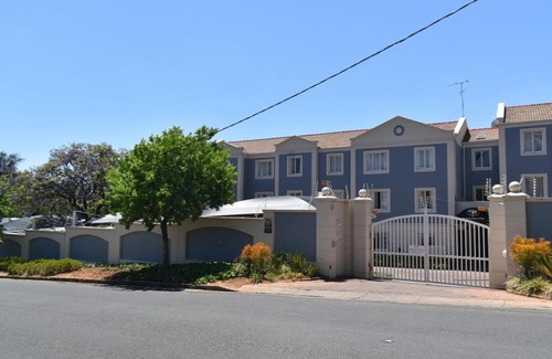 Greater Johannesburg Metropolitan Area Apartment | Premiere Classe Apartment Hotel