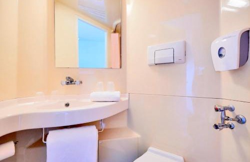 Loon-Plage Hotel | Premiere Classe Dunkerque Loon Plage