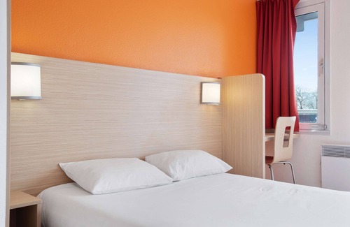 Decines-Charpieu Hotel | Premiere Classe Lyon Est - Bron Eurexpo