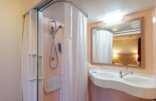 Seclin Hotel | Premiere Classe Lille Sud - Seclin