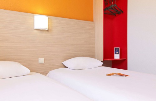 Reims Hotel | Premiere Classe Reims Sud Bezannes