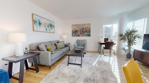 Moncton Apartment | Premiere Suites - Moncton, Assomption Boulevard