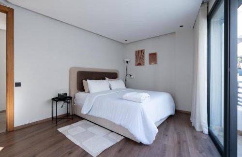 Casablanca Apartment | Premium 1BR with Terrace and Parking - Les Princesses - Casablanca