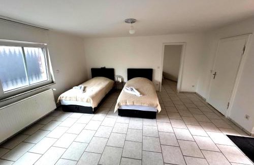 Hamm Apartment | Premium 2 Zimmer 4 Bett Apartment, SmartTV , Terrasse