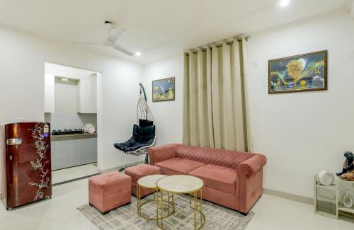 South West Apartment | Premium 2bhk near Airport, Manipal Hospital, Venkatesh Hospital and Yashobhoomi Convention Centre