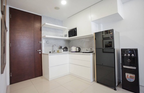 Ngagel Apartment | Premium 2BR Apartment near Marvell City Mall at The Linden