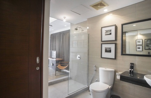 Ngagel Apartment | Premium 2BR Apartment near Marvell City Mall at The Linden