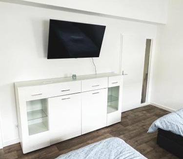 Hamm Apartment | Premium 4 Bett Appartment ,WIFI, Waipu TV, Waschmaschine, Trockner, Küche in Hamm