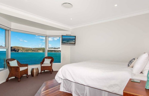 Copacabana House | Premium, Absolute Beach Front House
