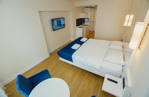 New Boulevard Apartment | Premium Aparthotel with Sea View