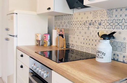 Griessen Apartment | Premium apartment | 2 bedrooms | KING | near Rhine Falls & Zurich