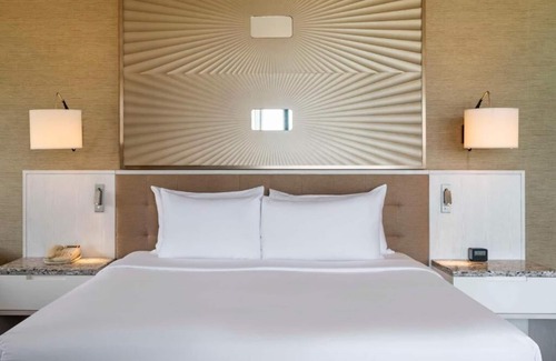 Garrison Historic Area Hotel | Premium Corner Room 1 King Bed