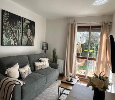 Le Chesnay Apartment | Premium & Cosy Studio - Paris à 20 mins - Châteaux de Versailles à 8 mins