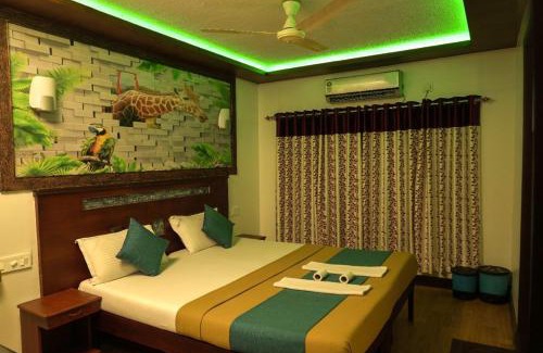 Erezha Boat Rental | Premium Day Cruise House Boat Alleppey by LexStays