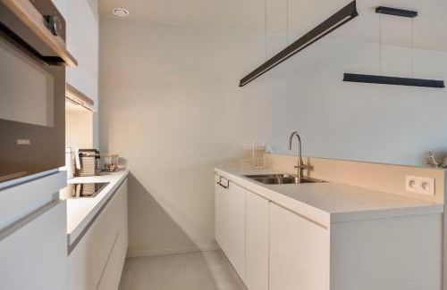 Nieuwpoort-Bad Apartment | Premium Holidays - New design flat near the beach of Nieuwpoort