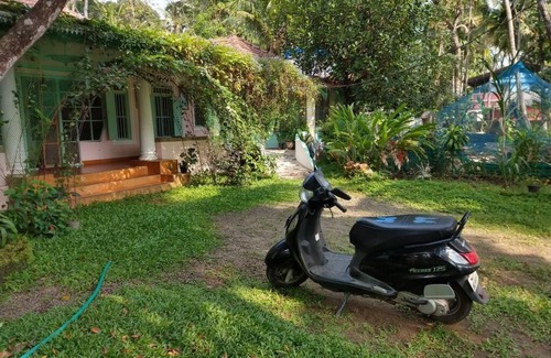 Pattanakkad House | Premium home stay with in-house Ayurveda body massage