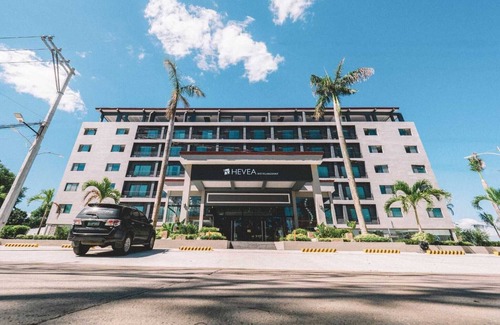 Angeles City House | Premium Luxe Stay at Sunday Hevea Resort