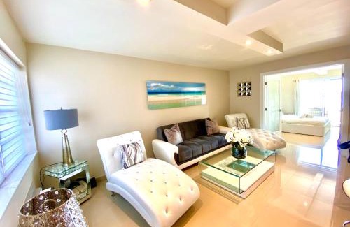 North Bay Village Apartment | Premium Modern waterfront apartment with Miami Skyline view on the bay 5 mins drive to Miami Beach with free parking