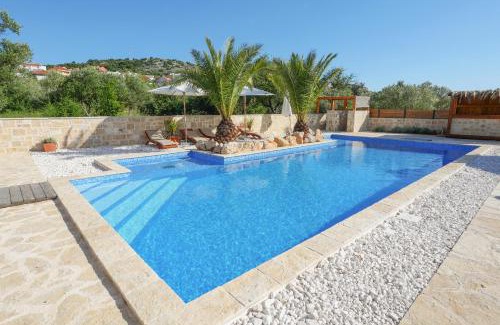 Murter Apartment | Premium Penthouse in villa Lojena with Magic SeaView - Top location