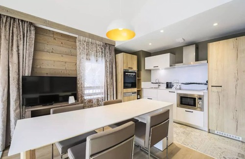 Meribel Centre Apartment | Premium Residence L'Hévana - maeva Home - 3 room apartment for 6 people Prestige