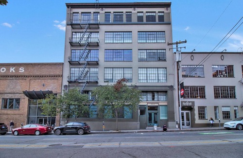 China Basin Apartment | Premium South Beach 1BR w/Rooftop & A/C, nr Caltrain, by Blueground