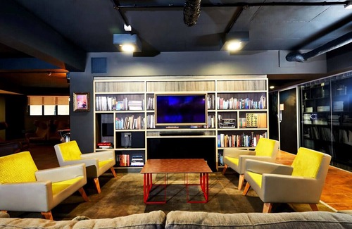 Bristol Floating Harbour Apartment | Premium Studio in Bristol