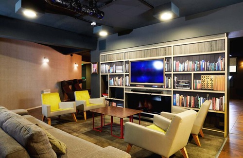 Bristol Floating Harbour Apartment | Premium Studio in Bristol