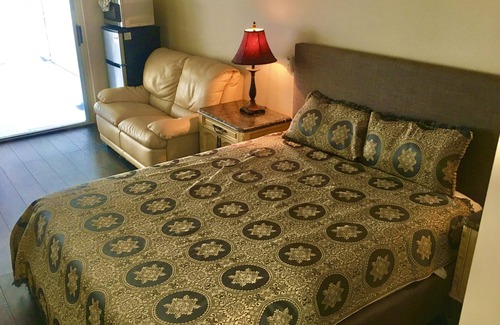 Weston Apartment | Premium Suite for Long Term Stay in quiet neighborhood. Move in with suitcase!
