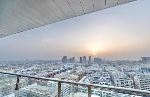 Al Mankhool Apartment | Premium Vacation Home in Old Dubai Nr Metro Mall