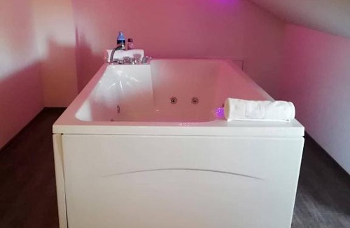 Tuzla Canton Hotel | Prenoćište SAMIR