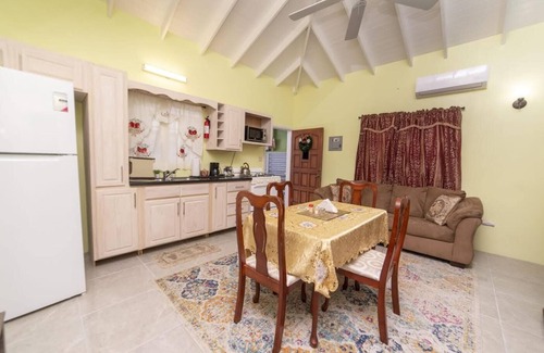 Buckleys Village Apartment | Prentice Place Lovely 1 bedroom condo with private parking.