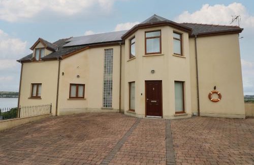 Pembroke Dock House | Preseli Heights