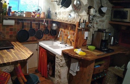 Rudelle House | Preserved, authentic house on the edge of a park in a Bastide in the Lot department