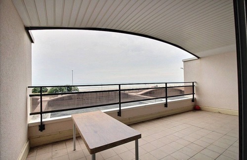 Le Touquet-Paris-Plage Apartment | PRESI 12A01 : Studio sea view, résidence Président, for 2 to 4 people, in LE TOUQUET