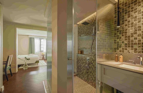District 3 Hotel | President Maison Signature by M Village