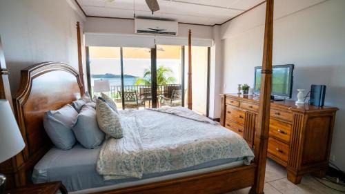 Playa Flamingo Apartment | Presidential Suites 15-Oceanview Condo
