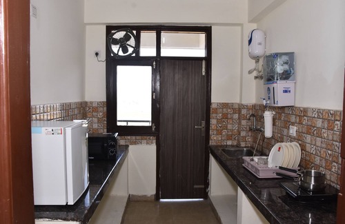 Ganaur Hotel | Presidia Heights Apartment