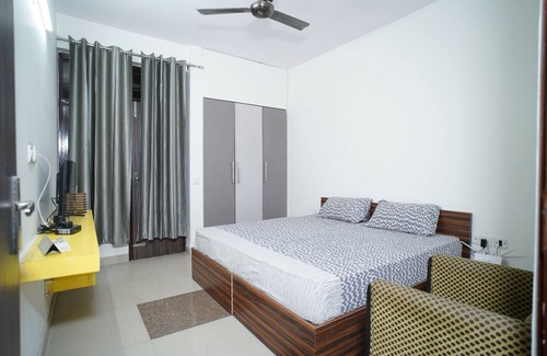 Ganaur Hotel | Presidia Heights Apartment