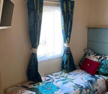 Prestonpans Apartment | Prestige caravan,Seton Sands holiday village, WiFi